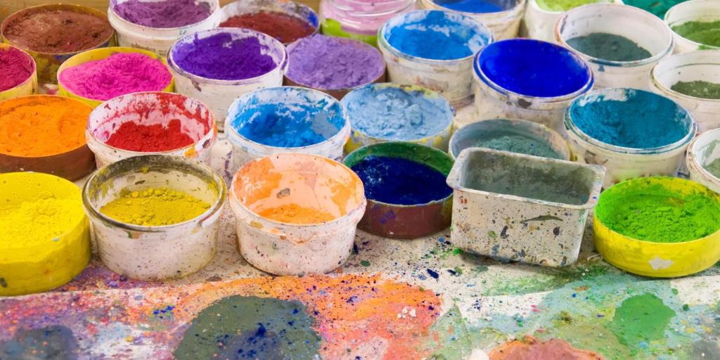 brushes on an artist´s palette - brushes on an artist´s palette